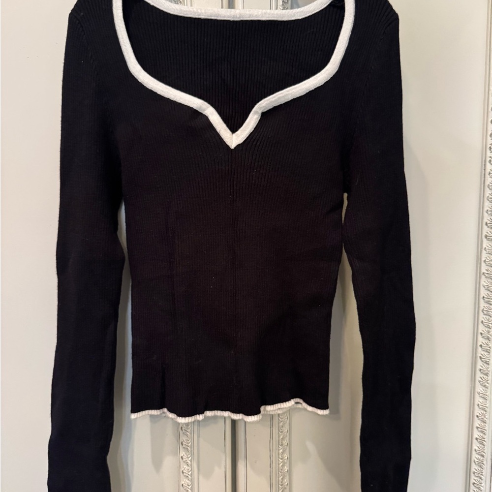 SHEIN Black Long Sleeve Top with White Accents